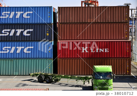 コンテナとトップリフター コンテナとトップリフター 38010712