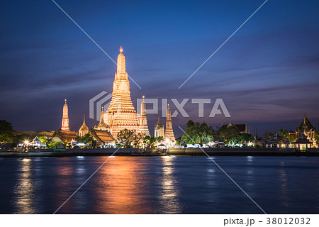タイ　ワットアルン[Wat Arun] | 38012032