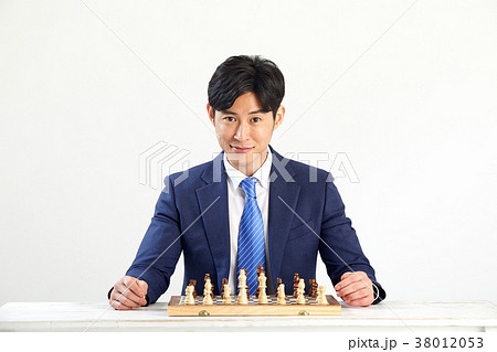 チェス 勝負 会社員 38012053