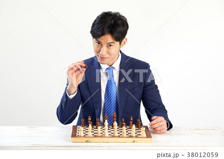 チェス 勝負 会社員 38012059