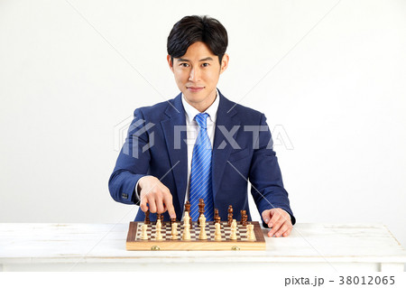 チェス 勝負 会社員 38012065