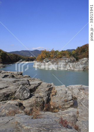 紅葉の長瀞渓谷 紅葉の長瀞渓谷 38015941