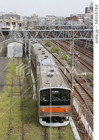 大宮総合車両センター脇で試験走行する武蔵野線5系の写真素材