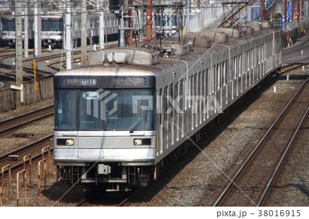 東京メトロ日比谷線03系 5扉車 の写真素材