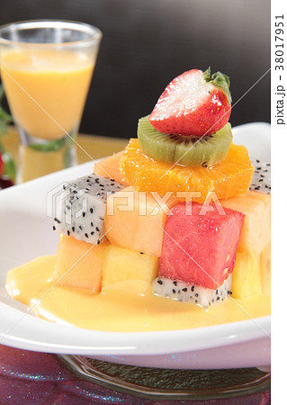fresh and fruit fresh and fruit 38017951