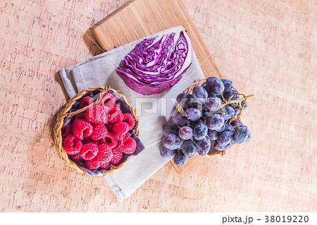 fresh and fruit 38019220