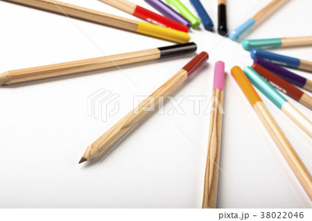 Colored pendils Colored pendils 38022046
