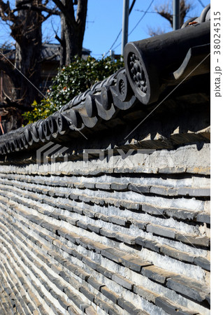 観音寺の築地塀（谷中） 38024515