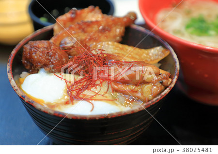 おいしい照り焼き丼 おいしい照り焼き丼 38025481