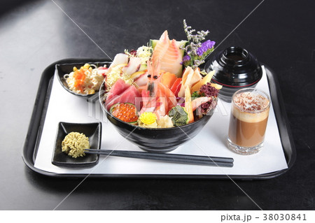 japanese meal set 38030841