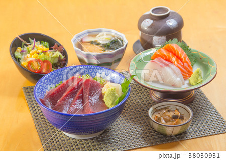 japanese meal set 38030931