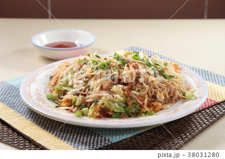 fried noodles 38031280