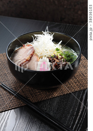 udon udon 38036103