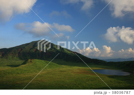草千里より 草千里より 38036787