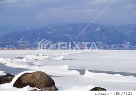 御神渡り　諏訪湖 38037128