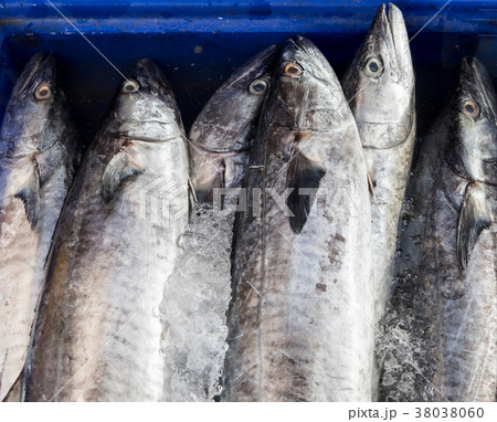 Fresh fish on ice in the market Fresh fish on ice in the market 38038060