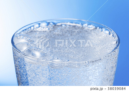炭酸水 38039084