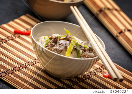 Pho Bo vietnamese Soup 38040224