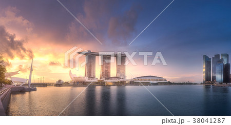 Downtown district and Marina bay in Singapore Downtown district and Marina bay in Singapore 38041287