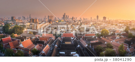 Skyline and temple complex Bangkok 38041290