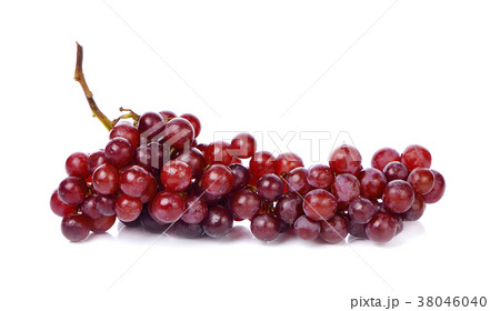 red grape isolated on white background red grape isolated on white background 38046040
