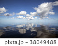 海と空と雲 38049488