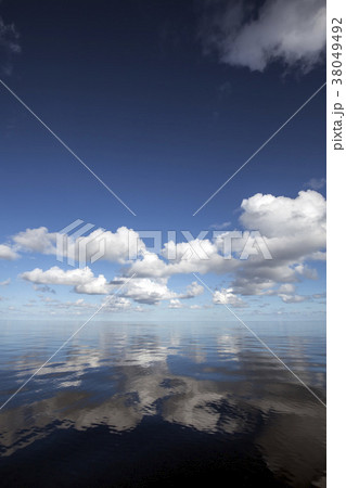 海と空と雲 海と空と雲 38049492