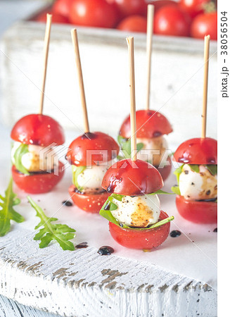 Caprese salad skewer appetizers Caprese salad skewer appetizers 38056504