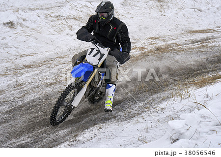 Sportsman racer man fulfills a fast ride  38056546