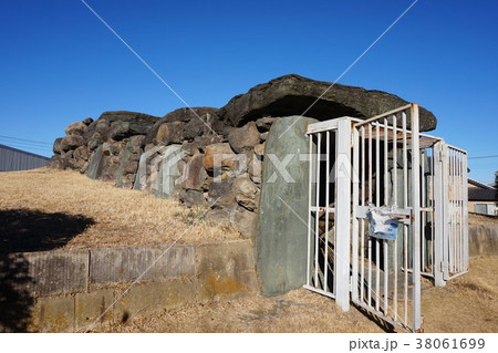 八幡山古墳石室　はちまんやまこふんせきしつ　行田  38061699