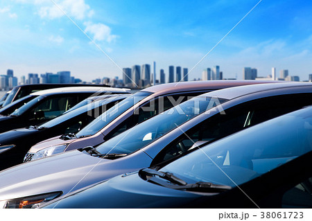 青空と自動車 38061723