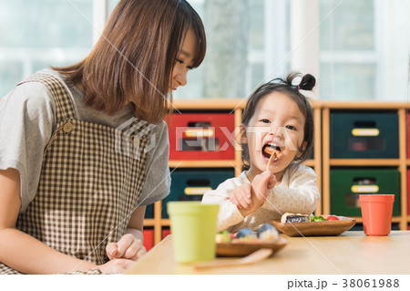 幼稚園 保育園 幼稚園 保育園 38061988