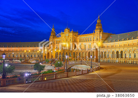 Spain Square (Plaza de Espana) 38063650
