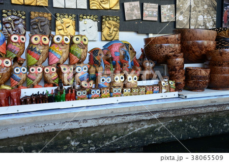 タイ王国 水上マーケット(ダムヌン サドゥアック) タイ王国 水上マーケット(ダムヌン サドゥアック) 38065509