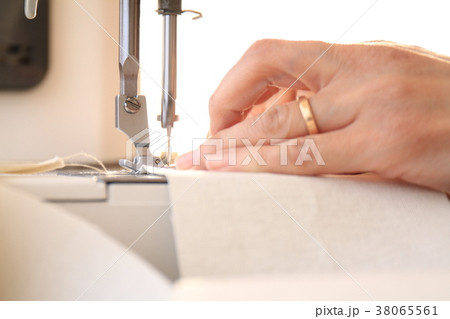 ミシンがけ 38065561