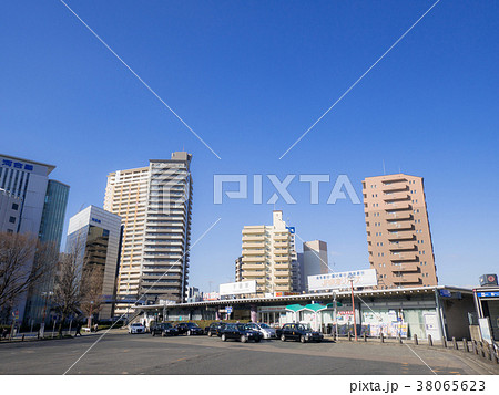 名古屋市 JR千種駅 駅前広場 冬 2月 名古屋市 JR千種駅 駅前広場 冬 2月 38065623