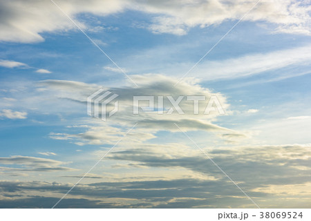 Beautiful cirrus clouds against the blue sky 38069524