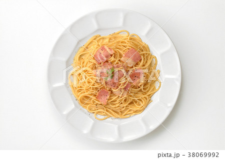 パスタ スパゲッティー イタリア カルボナーラ 麺類 食べ物 料理 イタ飯 イタリア料理 ベーコンの写真素材