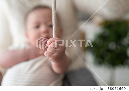 赤ちゃん 育児 赤ちゃん 育児 38071669