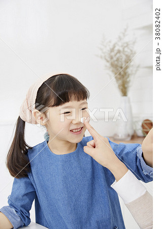生クリーム 女性 女 38082402
