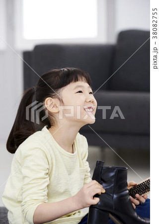 靴 ハイヒール 笑顔 38082755