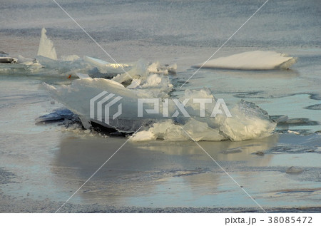 御神渡り　諏訪湖 38085472