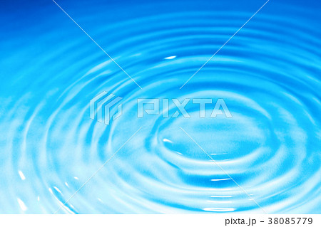 水滴と波紋 38085779