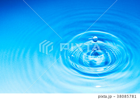 水滴と波紋 水滴と波紋 38085781