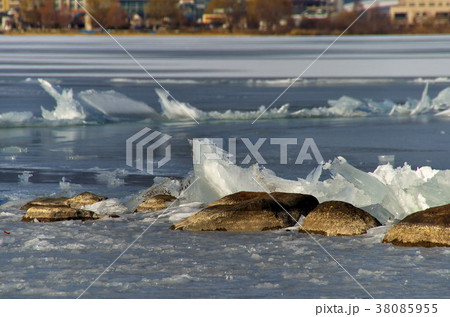 御神渡り　諏訪湖 38085955