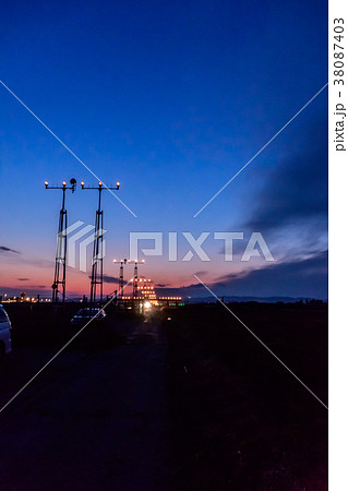 夕方の仙台空港 Twilight Sendai Airport 38087403