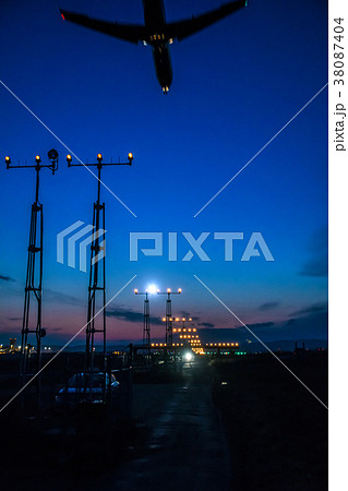 夕方の仙台空港 Twilight Sendai Airport 夕方の仙台空港 Twilight Sendai Airport 38087404