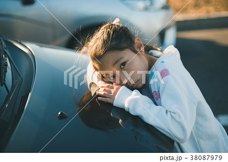 8 years old 38087979