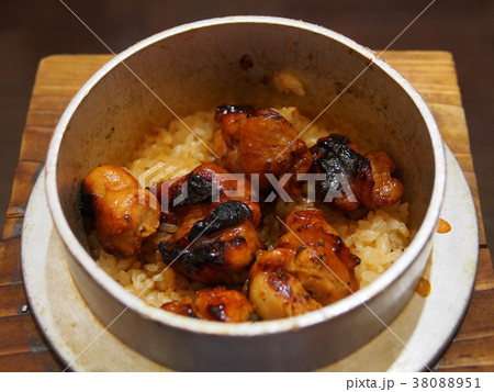 鶏釜飯 38088951