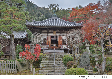 hall at Nison in Temple, Kyoto, Japan hall at Nison in Temple, Kyoto, Japan 38091449